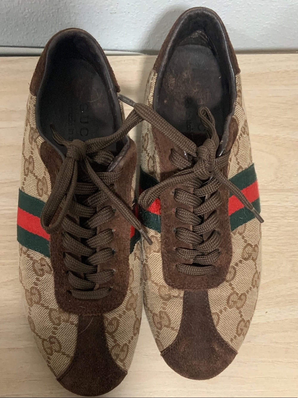 Gucci Brown Monogram Canvas Sneakers with Green-Red Stripe - Picture 2 of 3